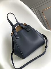 Loewe Hammock Nugget Navy Size 20x18x20cm - 6