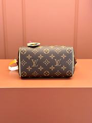 LV Speedy Bandoulière Monogram 18 Brown Size 18x12x10cm - 3