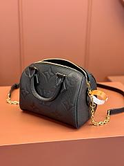 LV Speedy Bandoulière Monogram 20 Black Size 20x13x12cm - 6