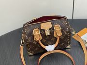 LV Speedy Bandoulière Trunk 20 Size 20x14x12cm - 4