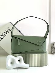 Loewe Puzzle Hobo Bag Green Size 28x10x5CM - 6