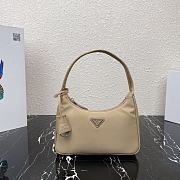 Prada Beige Re-Edition 2000 Re-Nylon 23x13x5cm - 1