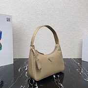 Prada Beige Re-Edition 2000 Re-Nylon 23x13x5cm - 2