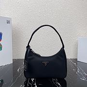 Prada Black Re-Edition 2000 Re-Nylon 23x13x5cm - 1