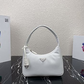 Prada White Re-Edition 2000 Re-Nylon 23x13x5cm
