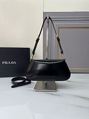 Prada Black Maternity Bag with Pointed Lock 22x15cm - 6