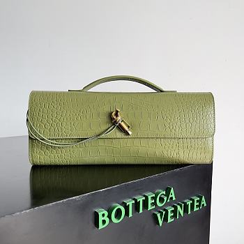 Bottega Veneta Andiamo Clutch Avocado 741511 Size 31x13x3cm
