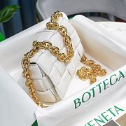 Bottega Veneta Cassette White Size 26x18x8cm - 2