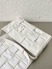 Bottega Veneta Cassette White Size 23x15x5cm - 5