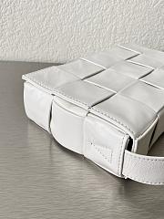 Bottega Veneta Cassette White Size 23x15x5cm - 2