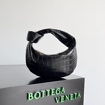 Bottega Veneta Jodie Bag Black Size 35x15x5cm
