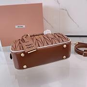 Miu Miu Brown Matelassé Leather Arcadie Size 22x10x7cm - 5