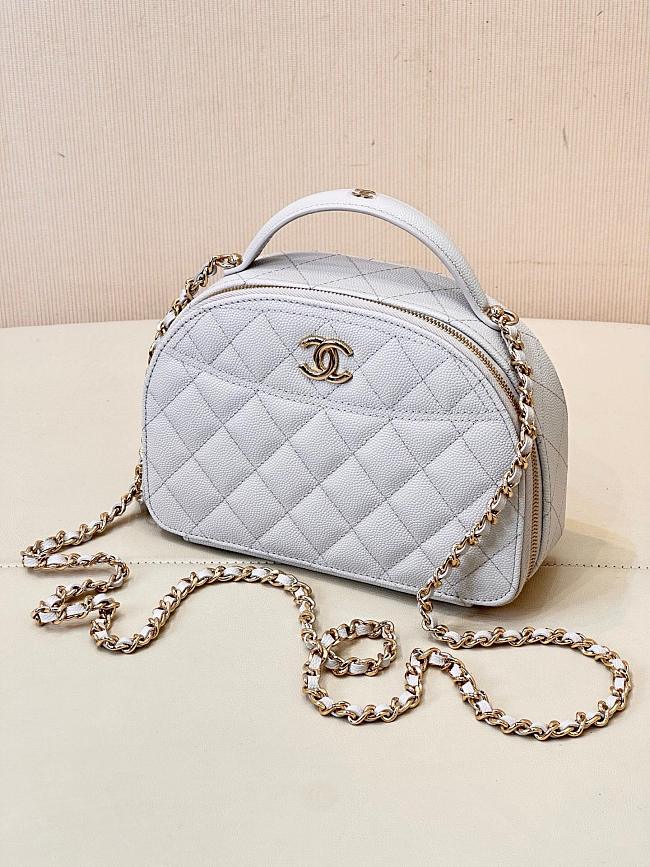 Chanel 25C Bowling White Size 18x13x7cm - 1