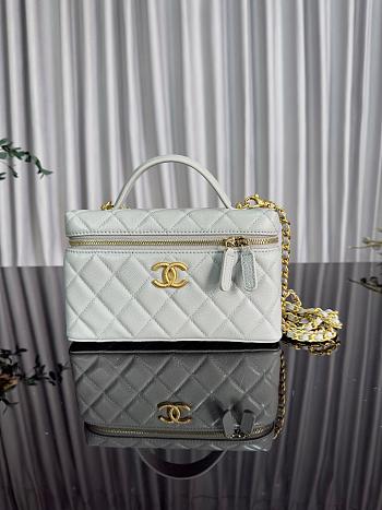 Chanel 25C Long Vanity Caviar White Bag 17x19x5cm