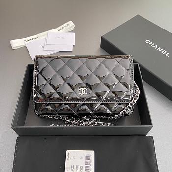 Chanel Woc Patent Black Size 20x13x3.5cm