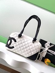 Chanel White Quilted Leather Cambon 27x10x15cm - 5