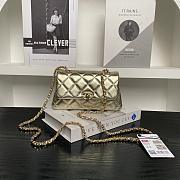 Chanel Flap Bag Metalic Gold Size 20×11×5cm - 6