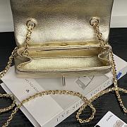 Chanel Flap Bag Metalic Gold Size 20×11×5cm - 3