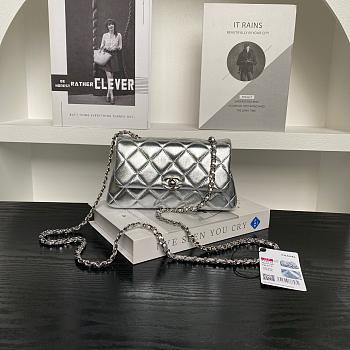 Chanel Flap Bag Metalic Silver Size 20×11×5cm
