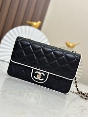 Chanel Lambskin Clutch with Chain Black Size 19x12x3cm - 6