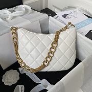 Chanel Should Bag White AS4220 Size 24x17x6cm - 2