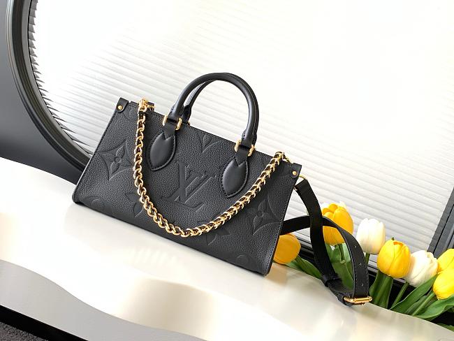 LV Giant Monogram Black LVB0049 Size 25x13x10cm - 1