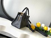 LV Giant Monogram Black LVB0049 Size 25x13x10cm - 6