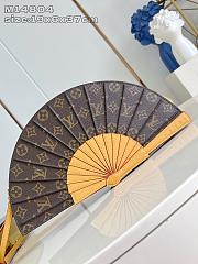 LV Fan Monogra M14804 Size 37x6x19cm - 2