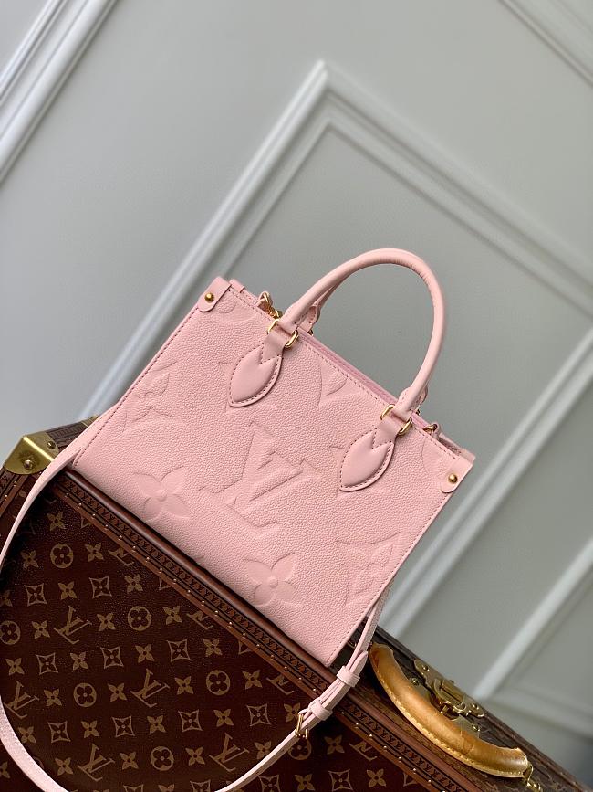 LV OnTheGo Monogram M45653 Size 25x19x11cm - 1