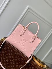 LV OnTheGo Monogram M45653 Size 25x19x11cm - 1