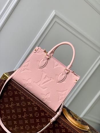 LV OnTheGo Monogram M45653 Size 25x19x11cm
