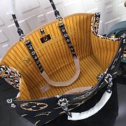 LV OnTheGo Monogram LVM44571 Size 41x34x19cm - 6