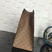 LV OnTheGo Monogram LVM44576 Size 41x34x19cm - 6