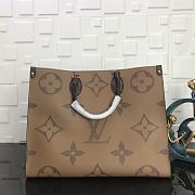 LV OnTheGo Monogram LVM44576 Size 41x34x19cm - 4