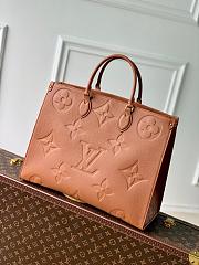 LV OnTheGo Monogram LVM44921 Size 41x34x19cm - 6