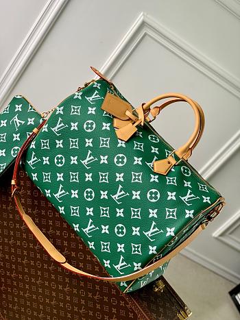 LV Speedy P9 Bandoulière50 Green M46961 Size 50x23x29cm