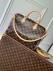 LV Speedy Soft 30 Crafty MonogramM12243 Size 30x21x7cm - 4