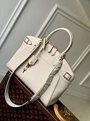 LV Vendome MM High End Leathers White Size 36x29x15cm - 4