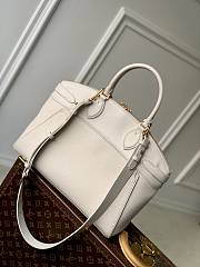 LV Vendome MM High End Leathers White Size 36x29x15cm - 2