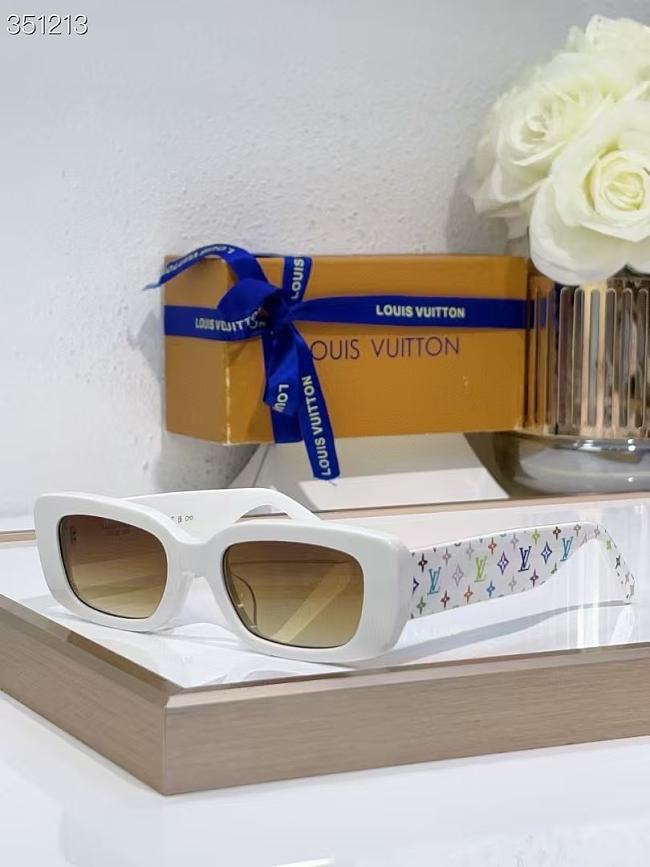 Louis Vuitton Sunglasses Z 2709-01 - 1