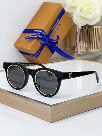 Louis Vuitton Sunglasses Z2065W-03