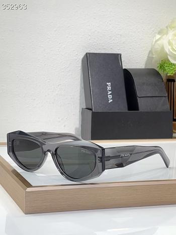 Prada Sunglasses OPR B19S-02