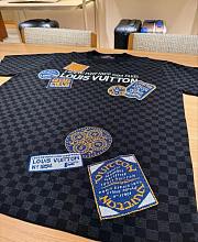 LV Damier Short-Sleeved Signature Crewneck - 2