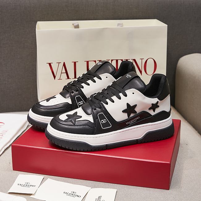 Valentino Sneaker Black White Star BX90320 - 1