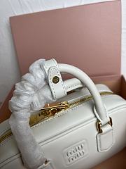 Miu Miu Matelasse White Pattern 5BB142 Size 22x10x7cm - 4