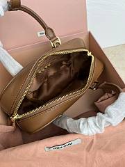 Miu Miu Matelasse Brown Pattern 5BB142 Size 22x10x7cm - 3