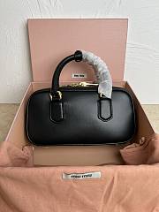 Miu Miu Matelasse Black Pattern 5BB142 Size 22x10x7cm - 4