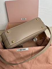 Miu Miu Matelasse Beige Pattern 5BB142 Size 22x10x7cm - 4