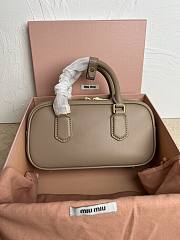 Miu Miu Matelasse Beige Pattern 5BB142 Size 22x10x7cm - 2