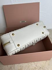 Miu Miu Matelasse White Pattern 5BB148 Size 27x12x9cm - 3